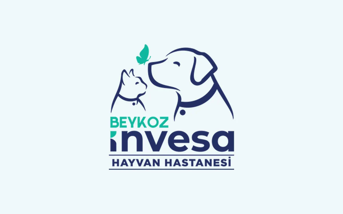 Açık turkuaz zemin üzerinde Beykoz Invesa Hayvan Hastanesi logosu: kedi, köpek ve kelebek çizimi
